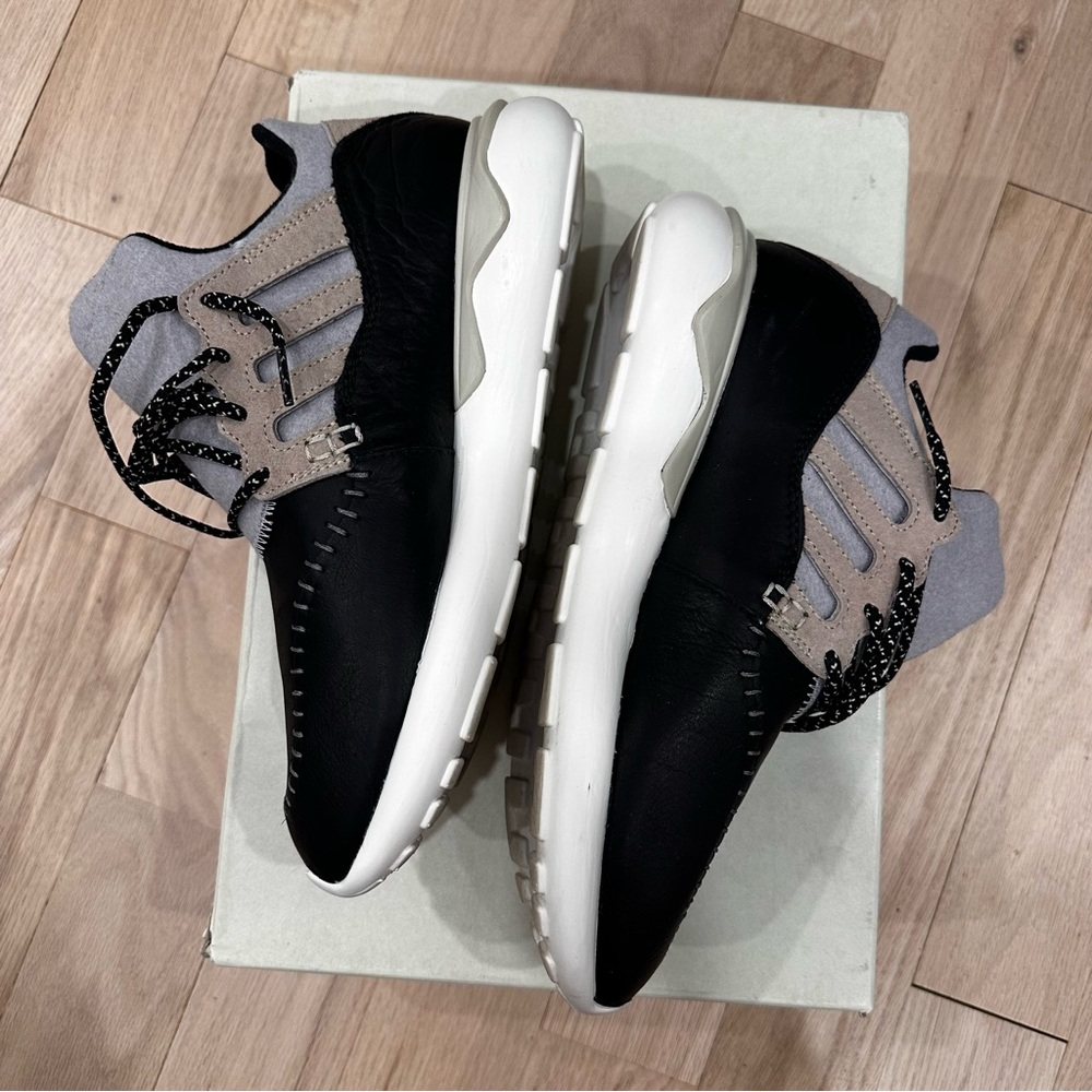 Adidas tubular moc running shoes OTH